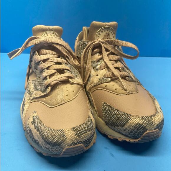 Nike Air Huarache Particle Rose Women's Sneakers Size 9 - Picture 1 of 10
